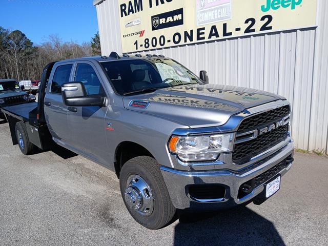 2024 RAM Ram 3500 Chassis Cab RAM 3500 TRADESMAN CREW CAB CHASSIS 4X4 60 CA