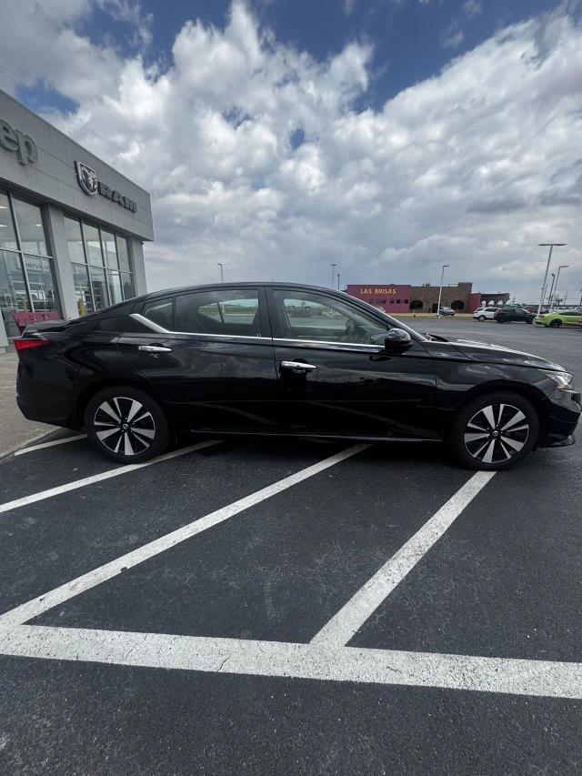 2022 Nissan Altima SV FWD