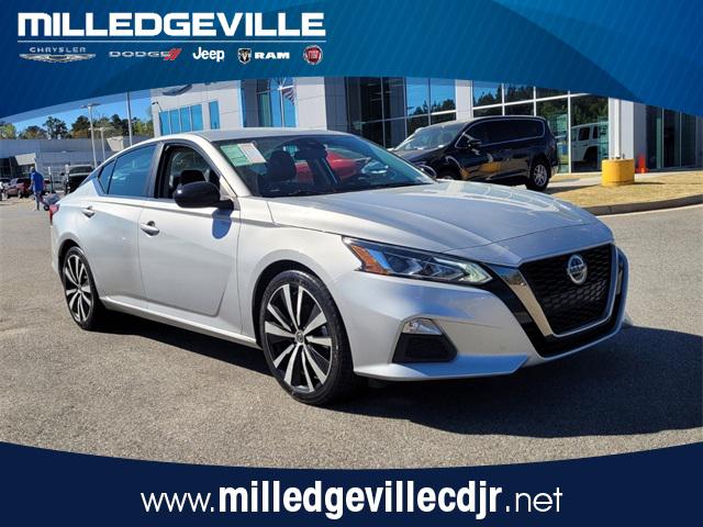 2022 Nissan Altima SR FWD