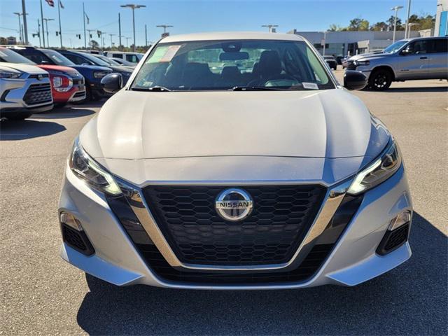 2022 Nissan Altima SR FWD