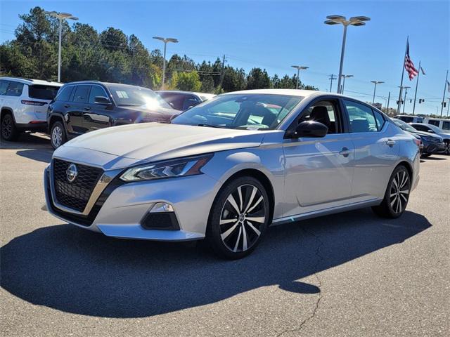 2022 Nissan Altima SR FWD