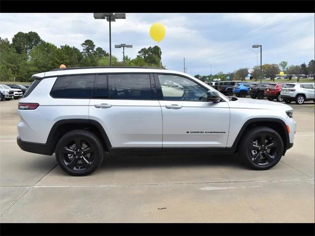 2023 Jeep Grand Cherokee L Altitude 4x4