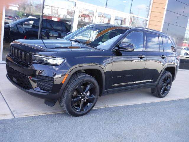 2022 Jeep Grand Cherokee Altitude 4x4