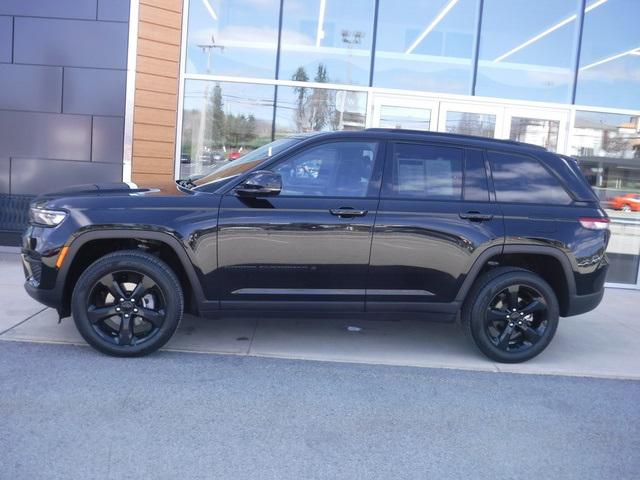 2022 Jeep Grand Cherokee Altitude 4x4