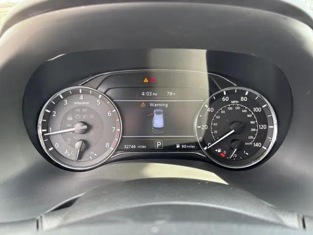 2022 INFINITI QX80 LUXE