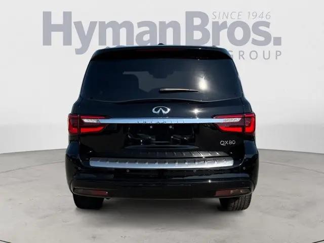 2022 INFINITI QX80 LUXE