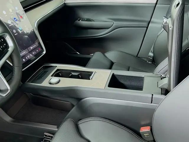 2025 Volvo X 90 Ultra, Twin Motor, Fully electric, 6 Seats