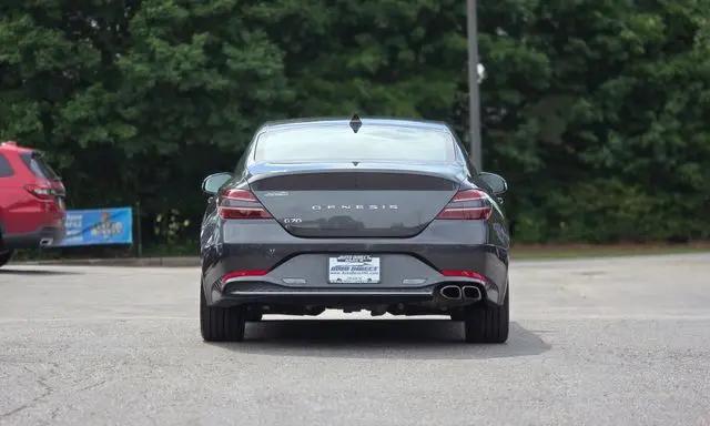 2023 Genesis G70 2.0T RWD