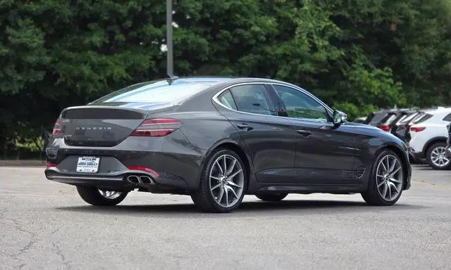 2023 Genesis G70 2.0T RWD