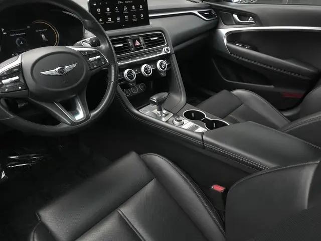 2023 Genesis G70 2.0T RWD