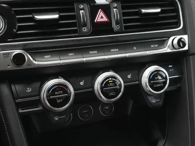 2023 Genesis G70 2.0T RWD