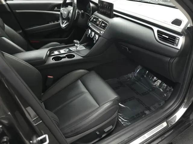 2023 Genesis G70 2.0T RWD