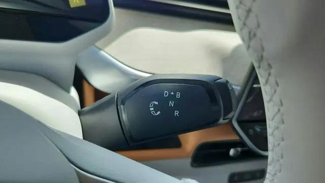 2025 Volkswagen ID. Buzz 1st Edition with 4MOTION