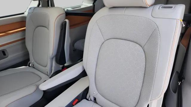 2025 Volkswagen ID. Buzz 1st Edition with 4MOTION