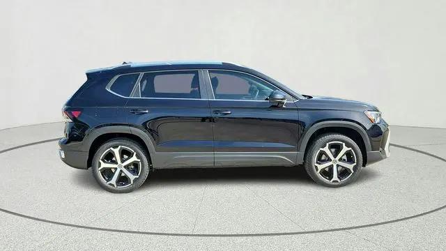 2025 Volkswagen Taos 1.5T SEL