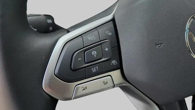 2025 Volkswagen Taos 1.5T SEL
