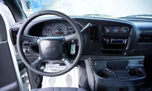 2002 Chevrolet Express Van