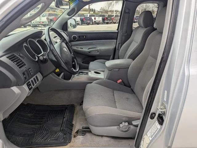 2005 Toyota Tacoma Base V6