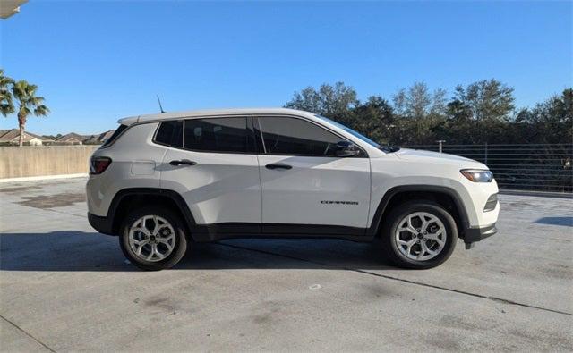 2025 Jeep Compass COMPASS LATITUDE 4X4