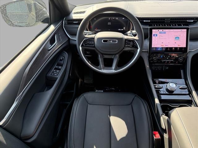 2025 Jeep Grand Cherokee L Overland 4x4