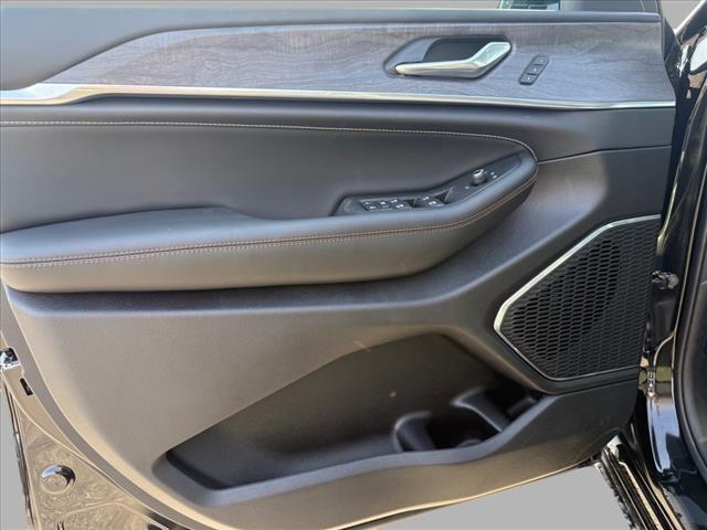 2025 Jeep Grand Cherokee L Overland 4x4