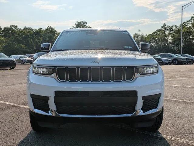 2025 Jeep Grand Cherokee GRAND CHEROKEE L LAREDO X 4X4