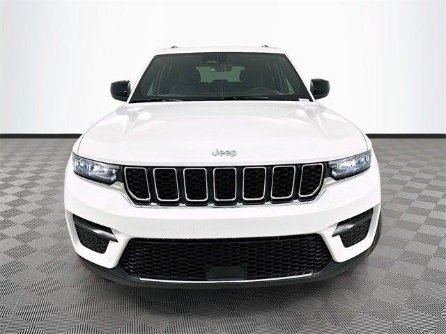 2025 Jeep Grand Cherokee GRAND CHEROKEE LAREDO X 4X4