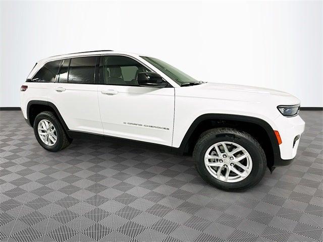 2025 Jeep Grand Cherokee GRAND CHEROKEE LAREDO X 4X4