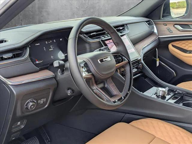 2025 Jeep Grand Cherokee GRAND CHEROKEE SUMMIT 4X4