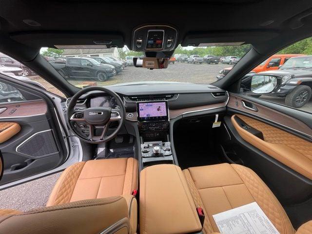 2025 Jeep Grand Cherokee GRAND CHEROKEE SUMMIT 4X4