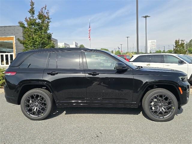 2025 Jeep Grand Cherokee GRAND CHEROKEE SUMMIT RESERVE 4X4