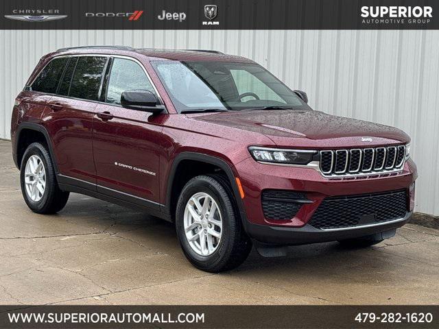 2025 Jeep Grand Cherokee GRAND CHEROKEE LAREDO X 4X4