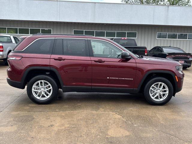 2025 Jeep Grand Cherokee GRAND CHEROKEE LAREDO X 4X4