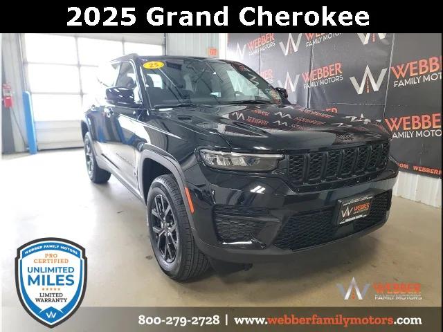 2025 Jeep Grand Cherokee GRAND CHEROKEE ALTITUDE X 4X4
