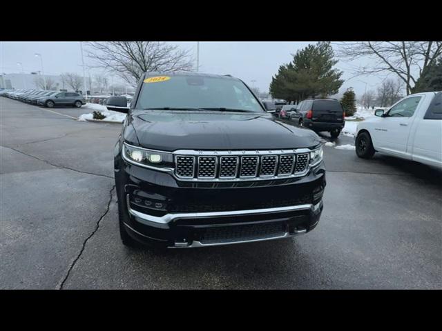 2025 Jeep Grand Cherokee GRAND CHEROKEE L LAREDO X 4X4