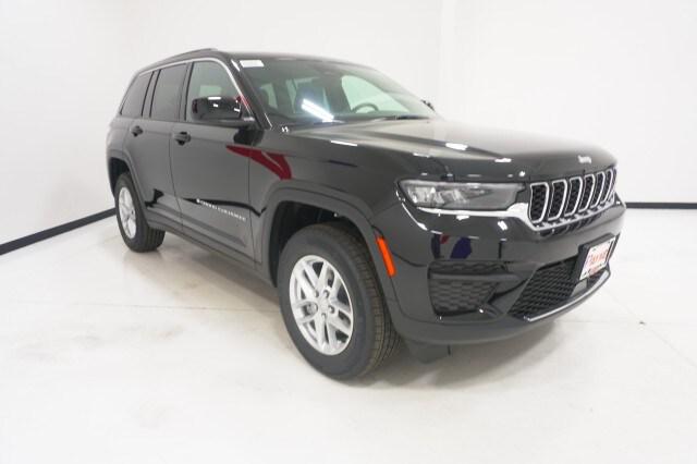 2025 Jeep Grand Cherokee GRAND CHEROKEE LAREDO X 4X2