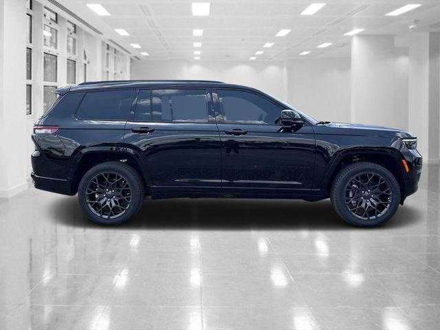 2025 Jeep Grand Cherokee GRAND CHEROKEE L SUMMIT RESERVE 4X4