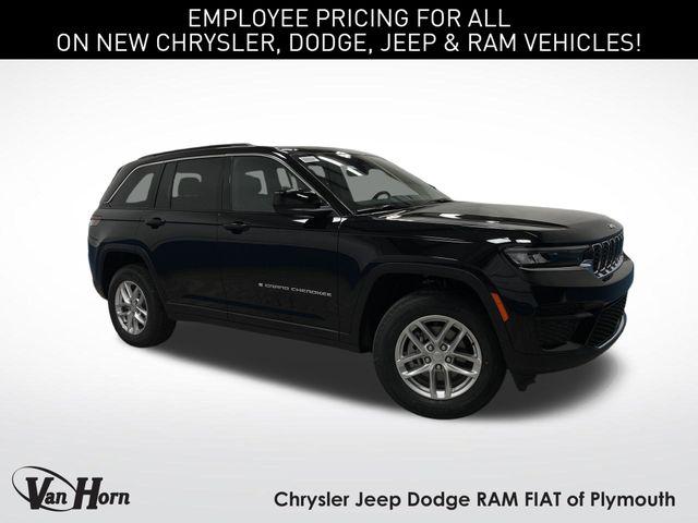 2025 Jeep Grand Cherokee GRAND CHEROKEE LAREDO X 4X4