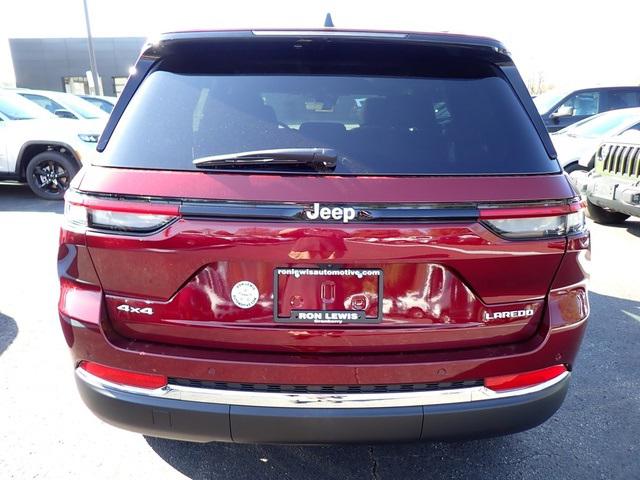 2025 Jeep Grand Cherokee GRAND CHEROKEE LAREDO X 4X4
