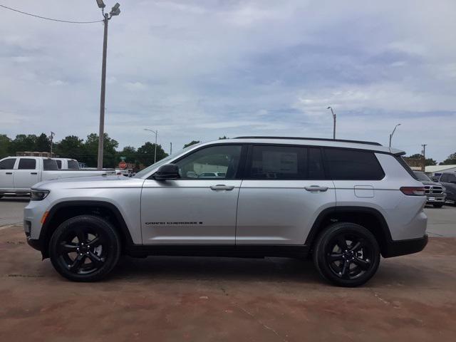 2025 Jeep Grand Cherokee GRAND CHEROKEE L ALTITUDE 4X2