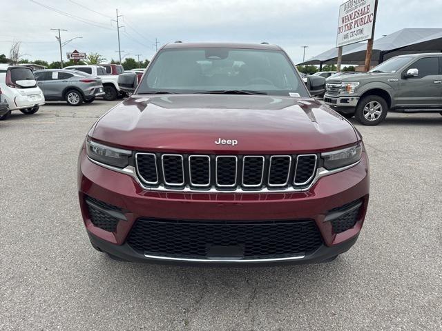 2025 Jeep Grand Cherokee GRAND CHEROKEE LAREDO 4X4