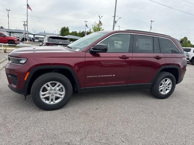 2025 Jeep Grand Cherokee GRAND CHEROKEE LAREDO 4X4