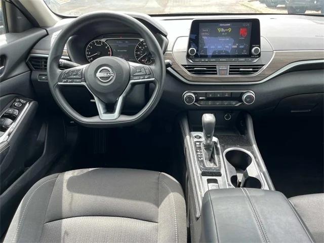 2023 Nissan Altima SV Intelligent AWD