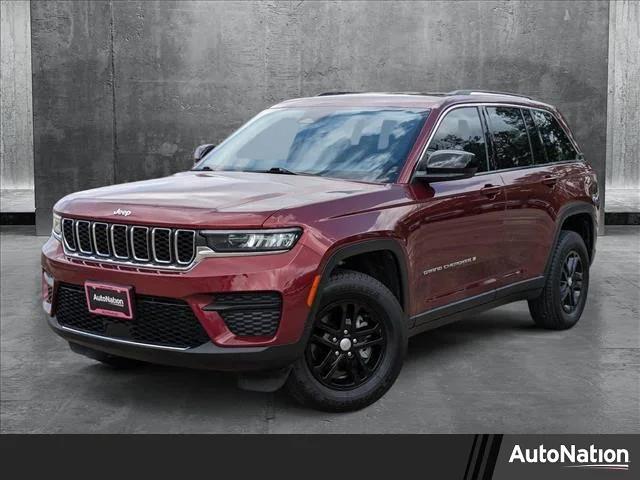 2022 Jeep Grand Cherokee Laredo