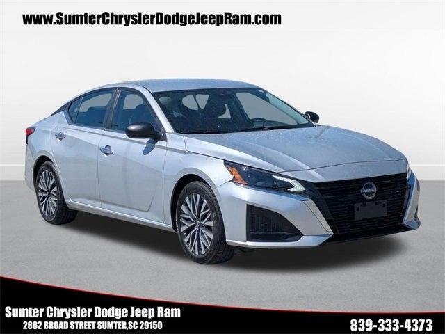 2024 Nissan Altima SV FWD