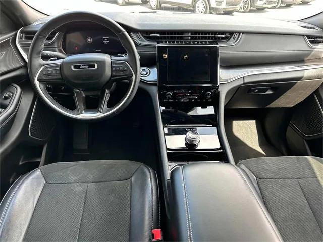 2022 Jeep Grand Cherokee L Altitude 4x4