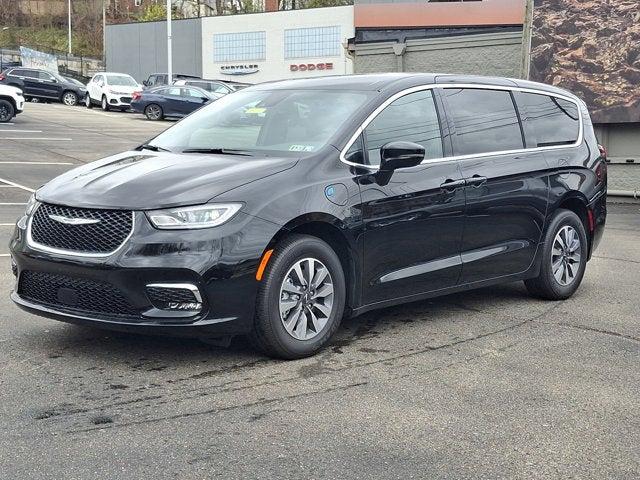 2025 Chrysler Pacifica Hybrid PACIFICA PLUG-IN HYBRID SELECT