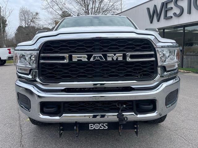 2020 RAM 3500 Tradesman Crew Cab 4x4 64 Box