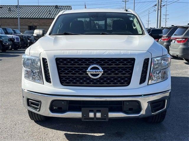2019 Nissan TITAN SV