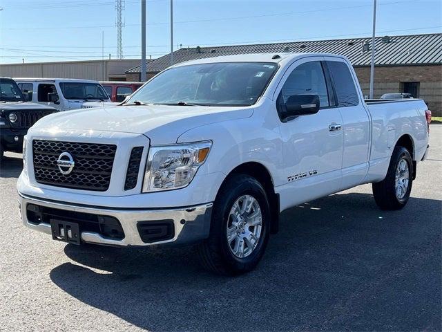 2019 Nissan TITAN SV